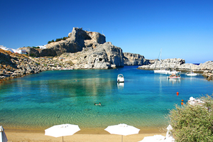 Řecko jako symbol moderní levné dovolené