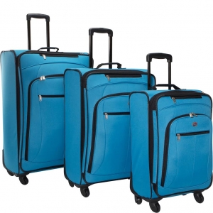 Cestovní kufry jsou různých velikostí